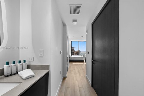 Copropriété à vendre à Miami, Floride: 25.55 m2 № 2251359 - photo 11