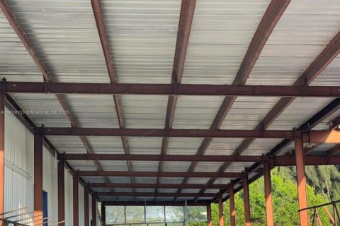 Commercial property in Moore Haven, Florida № 1979228 - photo 9