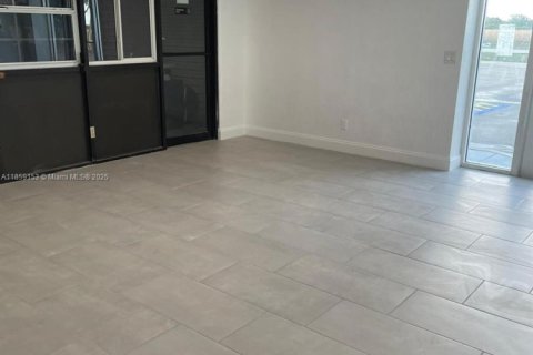 Commercial property in Moore Haven, Florida № 1979228 - photo 12