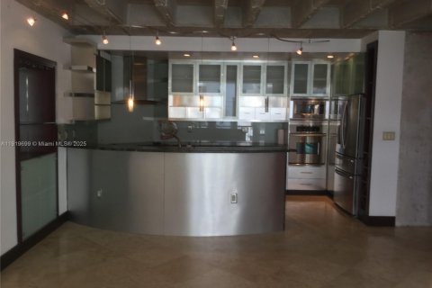 Copropriété à louer à Miami, Floride: 1 chambre, 73.11 m2 № 1974782 - photo 10