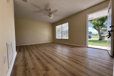 Casa en venta en Apopka, Florida, 3 dormitorios, 92.9 m2 № 1885722 - foto 8