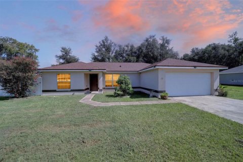 House in Ocala, Florida 3 bedrooms, 126.53 sq.m. № 2373638