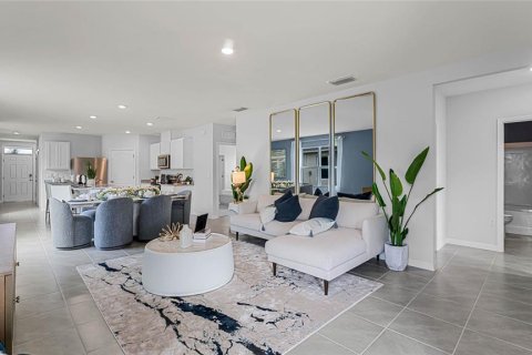Villa ou maison à vendre à Land O' Lakes, Floride: 4 chambres, 154.68 m2 № 2229928 - photo 6