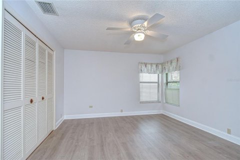 House in Tampa, Florida 4 bedrooms, 261.52 sq.m. № 1838775 - photo 23