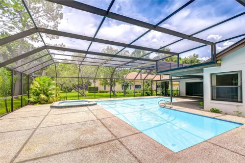 House in Tampa, Florida 4 bedrooms, 261.52 sq.m. № 1838775 - photo 30