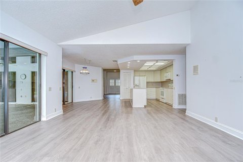 House in Tampa, Florida 4 bedrooms, 261.52 sq.m. № 1838775 - photo 17