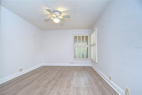 House in Tampa, Florida 4 bedrooms, 261.52 sq.m. № 1838775 - photo 22