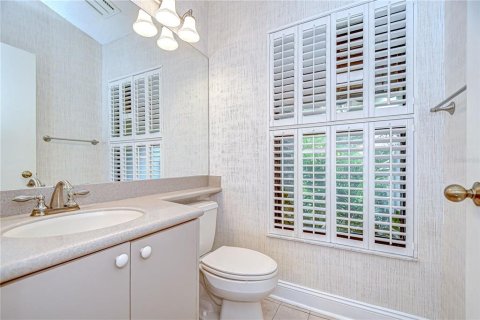 House in Tampa, Florida 4 bedrooms, 261.52 sq.m. № 1838775 - photo 8
