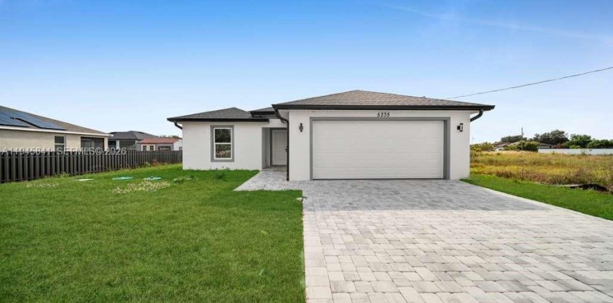 Villa ou maison à Lehigh Acres, Floride 3 chambres № 2002141