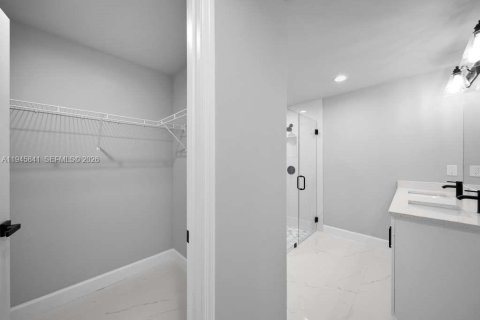 Villa ou maison à louer à Lehigh Acres, Floride: 3 chambres № 2002141 - photo 24