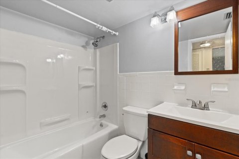 Condominio en venta en Winter Park, Florida, 2 dormitorios, 88.81 m2 № 1629896 - foto 19