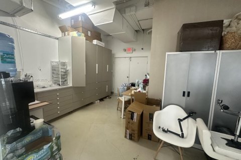 Купить коммерческую недвижимость в Майами, Флорида № 1972132 - фото 10