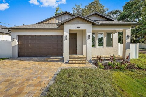 Casa en Tampa, Florida 4 dormitorios, 177.91 m2 № 2267219