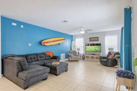 House in Davenport, Florida 6 bedrooms, 332.5 sq.m. № 1369610 - photo 17