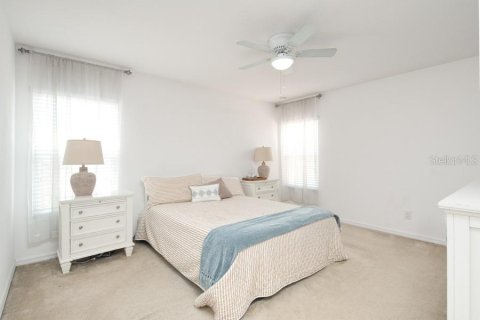 House in Davenport, Florida 6 bedrooms, 332.5 sq.m. № 1369610 - photo 18