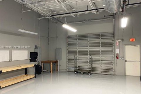 Immobilier commercial à vendre à Dania Beach, Floride № 2045182 - photo 12