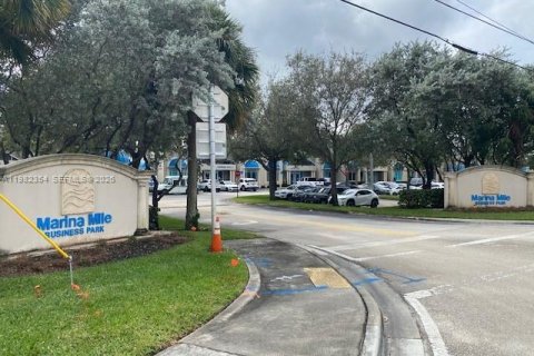 Immobilier commercial à Dania Beach, Floride № 2045182
