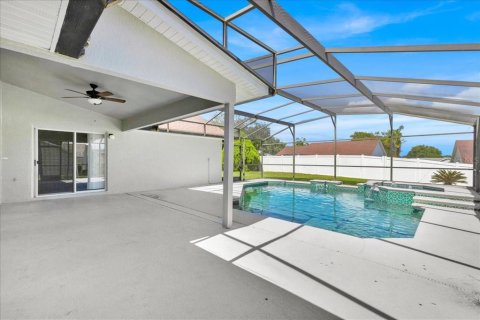 Villa ou maison à louer à Davenport, Floride: 4 chambres, 183.11 m2 № 2167260 - photo 18