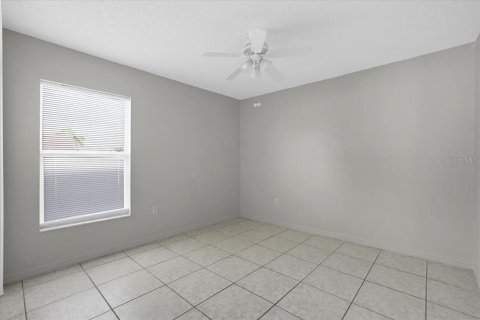 Villa ou maison à louer à Davenport, Floride: 4 chambres, 183.11 m2 № 2167260 - photo 15