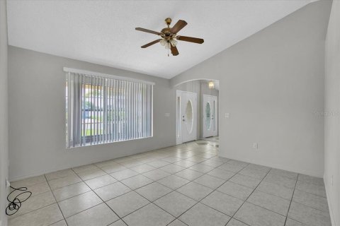 Villa ou maison à louer à Davenport, Floride: 4 chambres, 183.11 m2 № 2167260 - photo 6