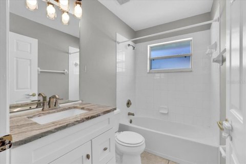 Villa ou maison à louer à Davenport, Floride: 4 chambres, 183.11 m2 № 2167260 - photo 16