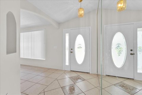Villa ou maison à louer à Davenport, Floride: 4 chambres, 183.11 m2 № 2167260 - photo 4