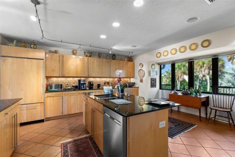 House in Palmetto, Florida 4 bedrooms, 256.41 sq.m. № 2215974 - photo 25