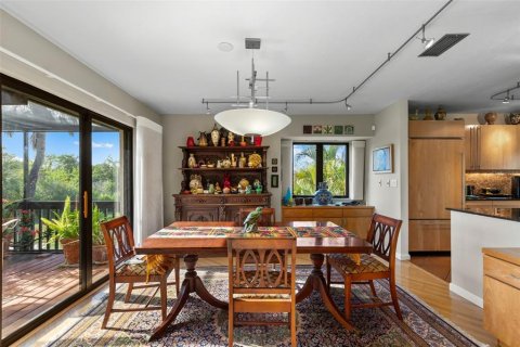 House in Palmetto, Florida 4 bedrooms, 256.41 sq.m. № 2215974 - photo 22