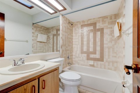 Купить таунхаус в Дейтона-Бич, Флорида 4 комнаты, 118.17м2, № 2101711 - фото 12