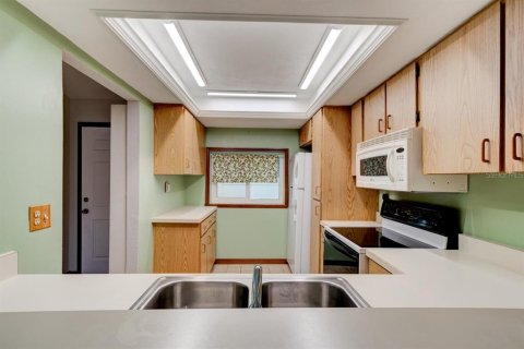Купить таунхаус в Дейтона-Бич, Флорида 4 комнаты, 118.17м2, № 2101711 - фото 7