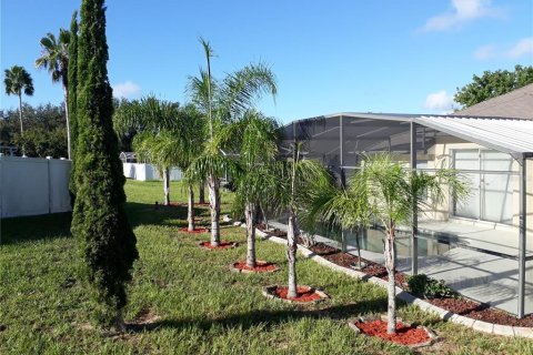 House in Davenport, Florida 3 bedrooms, 173.82 sq.m. № 1900167 - photo 21