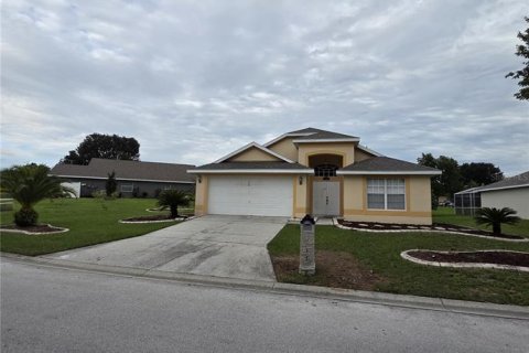 House in Davenport, Florida 3 bedrooms, 173.82 sq.m. № 1900167 - photo 1
