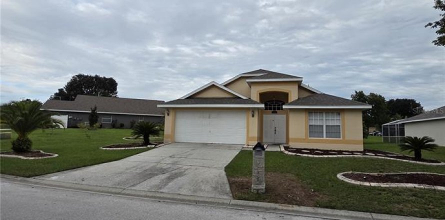 House in Davenport, Florida 3 bedrooms, 173.82 sq.m. № 1900167