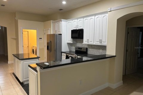 House in Davenport, Florida 3 bedrooms, 173.82 sq.m. № 1900167 - photo 6