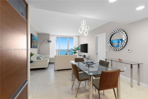 Купить кондоминиум в Майами, Флорида 1 спальня, 83.43м2, № 2090050 - фото 7