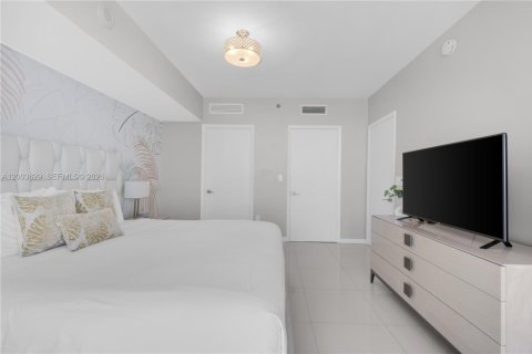 Купить кондоминиум в Майами, Флорида 1 спальня, 83.43м2, № 2090050 - фото 17