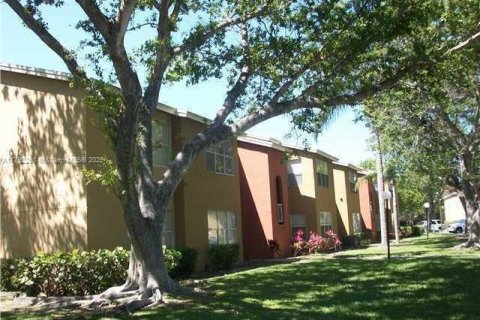 Condominio en venta en West Palm Beach, Florida, 2 dormitorios, 103.31 m2 № 1863731 - foto 1