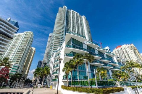 Condo in Miami, Florida, 2 bedrooms  № 1998849
