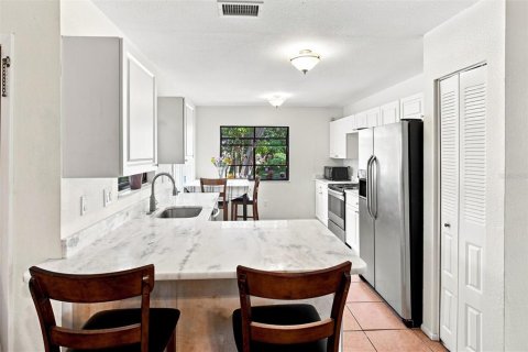 Villa ou maison à vendre à North Port, Floride: 3 chambres, 116.31 m2 № 2322344 - photo 10