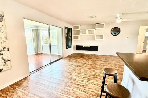 Villa ou maison à louer à Dunedin, Floride: 2 chambres, 97.73 m2 № 1876673 - photo 9