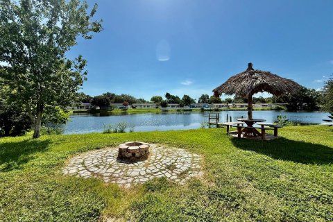Villa ou maison à louer à Dunedin, Floride: 2 chambres, 97.73 m2 № 1876673 - photo 25