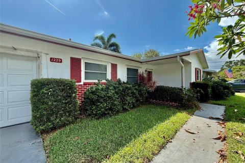 Villa ou maison à louer à Dunedin, Floride: 2 chambres, 97.73 m2 № 1876673 - photo 3