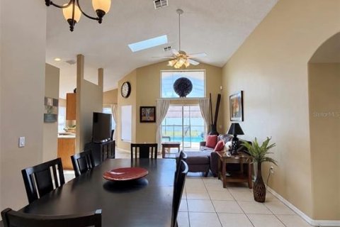 Villa ou maison à vendre à Kissimmee, Floride: 4 chambres, 163.51 m2 № 2399030 - photo 8