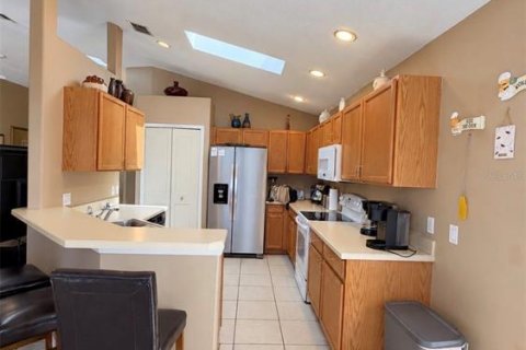 Villa ou maison à vendre à Kissimmee, Floride: 4 chambres, 163.51 m2 № 2399030 - photo 3