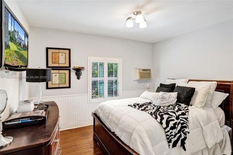 Villa ou maison à louer à Hollywood, Floride: 4 chambres, 221.11 m2 № 2018381 - photo 26