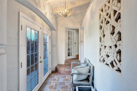 Villa ou maison à louer à Hollywood, Floride: 4 chambres, 221.11 m2 № 2018381 - photo 27