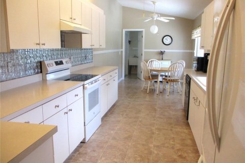 House in Dunnellon, Florida 2 bedrooms, 155.33 sq.m. № 1789016 - photo 5