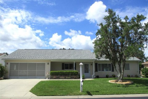 House in Dunnellon, Florida 2 bedrooms, 155.33 sq.m. № 1789016 - photo 1