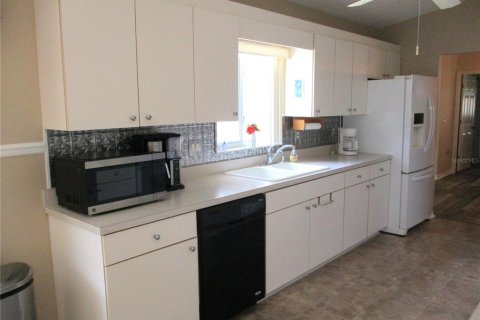 House in Dunnellon, Florida 2 bedrooms, 155.33 sq.m. № 1789016 - photo 8