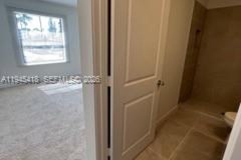 Adosado en venta en Florida City, Florida, 3 dormitorios, 127.83 m2 № 2001825 - foto 9